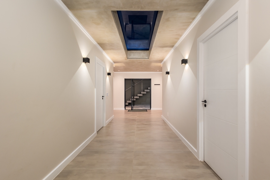6 Bedroom Property for Sale in Brackenridge Western Cape